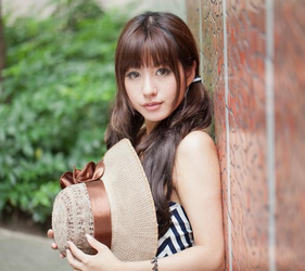 日逼网站app下载二维码